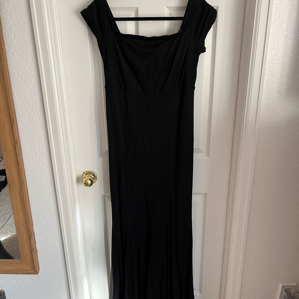 Torrid Black Off-the-Shoulder Cap Sleeve Gown